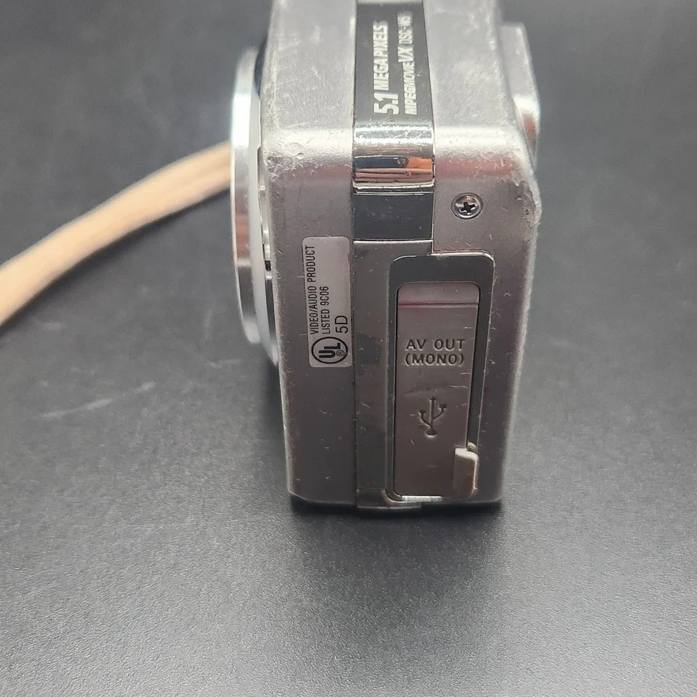 Sony Cyber-Shot DSC-W5 3x Optical Zoom For Parts Or Repair 512 MB Memory Stick